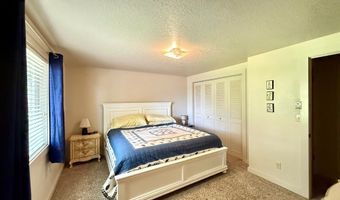 110 Lakeshore Dr, Cascade, ID 83611