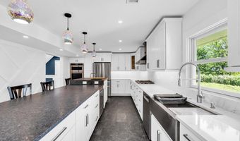 590 Lloyd Rd, Aberdeen, NJ 07747