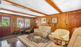 12 Howard Rd, Cumberland, RI 02864