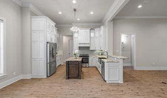 140 St Andrews Ln, Benton, LA 71006