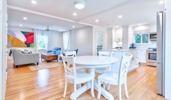 82 Thimble Island Rd, Branford, CT 06405