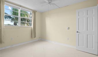 2999 Point East Dr C214, Aventura, FL 33160
