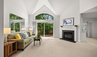 9 Blue Meadow Ct 9, Bourne, MA 02532