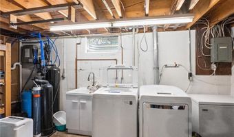 1214 S Darling Dr NW, Alexandria, MN 56308