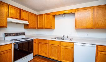 2513 4th St, Bentonville, AR 72712