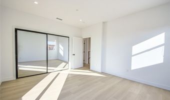 2200 Thurman Ave, Los Angeles, CA 90016