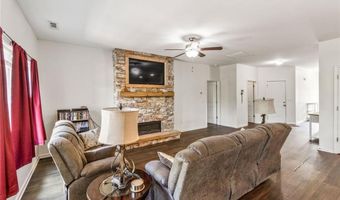 372 Highland Pointe Dr, Alto, GA 30510