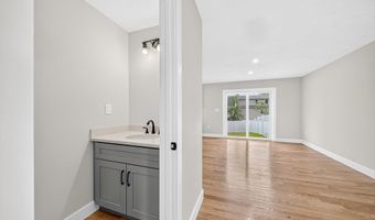 14 Neillian Way 14, Bedford, MA 01730
