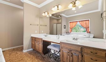 136 Riverview Dr, Anderson, MO 64831