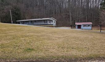 656 Water St, Bakersville, NC 28705