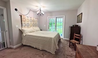 495 Fairview St, Bennington, VT 05201