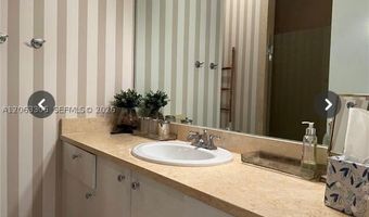 20000 E Country Club Dr 114, Aventura, FL 33180