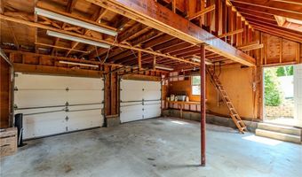 210 Essex Rd, North Kingstown, RI 02852