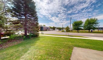 1112 Bridge Ave, Albert Lea, MN 56007