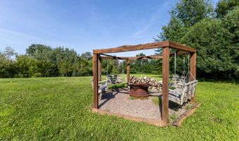 16978 Asbury, Asbury, IA 52002