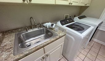 204 Piccadilly, Batesville, MS 38606