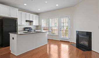 43381 RICKENBACKER Sq, Ashburn, VA 20147