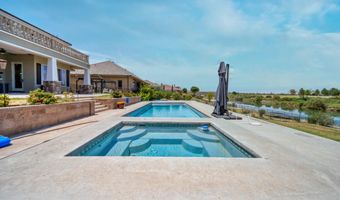 2112 Westridge Rd, Carlsbad, NM 88220