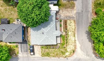 38 Mary Carroll St, Auburn, ME 04210