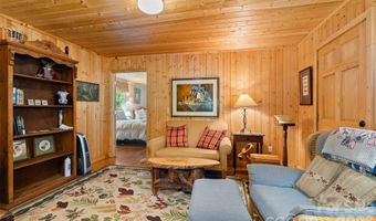 479 Old Dummy Line Rd, Balsam, NC 28707