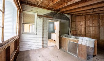 120 N Main St, Avilla, IN 46710