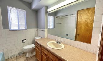 1858-1856 Cromwell Dr 1856, Akron, OH 44313