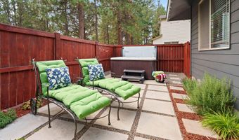 137 NW Outlook Vista Dr, Bend, OR 97703