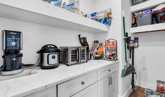 20 Hannah Lee Rd, Barnegat, NJ 08005