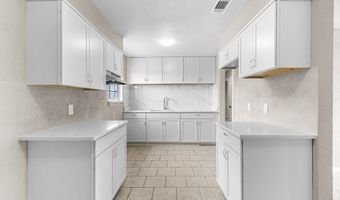 1010 NE 2nd St, Andrews, TX 79714