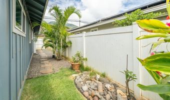 232 Kamahao Cir, Wailuku, HI 96793