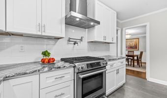 9403 FERRY LANDING Ct, Alexandria, VA 22309