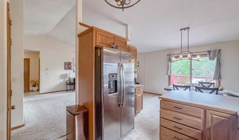 1201 Forrest Glenn Dr, Arkansas City, KS 67005
