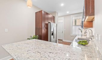 1602 N BOND St, Baltimore, MD 21213