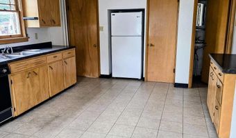 301 S Main St, Ada, OH 45810