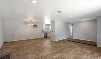 16050 Pawnee Rd, Apple Valley, CA 92307