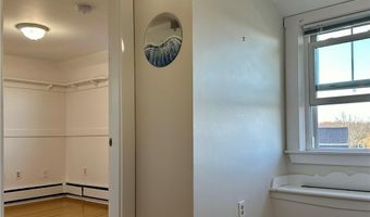 481 Oliphant Ln, Middletown, RI 02842