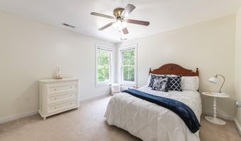 4894 GILBERT STATION Rd, Barboursville, VA 22923