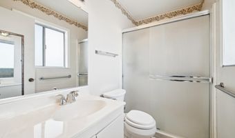 1701 Central Ave R, Alameda, CA 94501