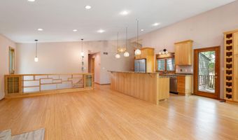 2006 11th Ave NE, Austin, MN 55912