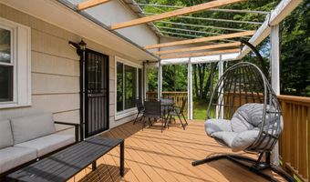 59 Smith Hill Rd, Airmont, NY 10952