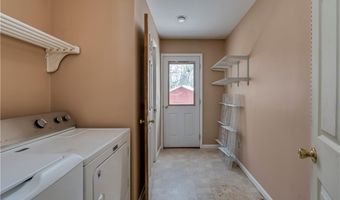 8 2nd St, Alexandria Bay, NY 13607