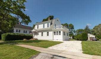 89 Commerce St, Clinton, CT 06413