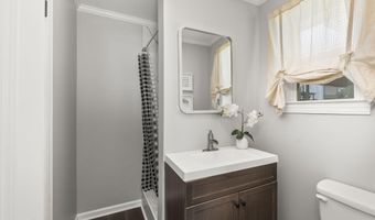 145 Bayview Blvd, Atlantic Beach, NC 28512