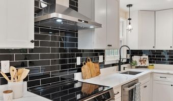 368 Hill Rd, Boxborough, MA 01719