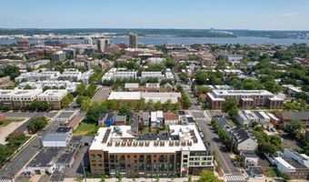 701 N HENRY St 213, Alexandria, VA 22314