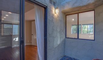 29712 Strawberry Hill Dr, Agoura Hills, CA 91301