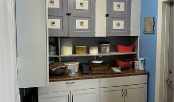 101 Lyons St, Adena, OH 43901