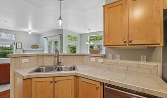 15130 SW MALLARD Dr 102, Beaverton, OR 97007