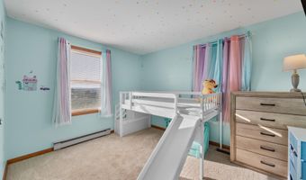 995 FORD HILL Rd, Augusta, WV 26704