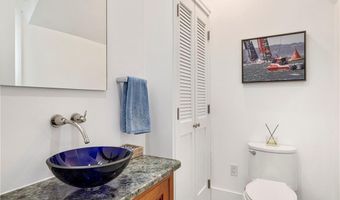 592 Tuckerman Ave, Middletown, RI 02842